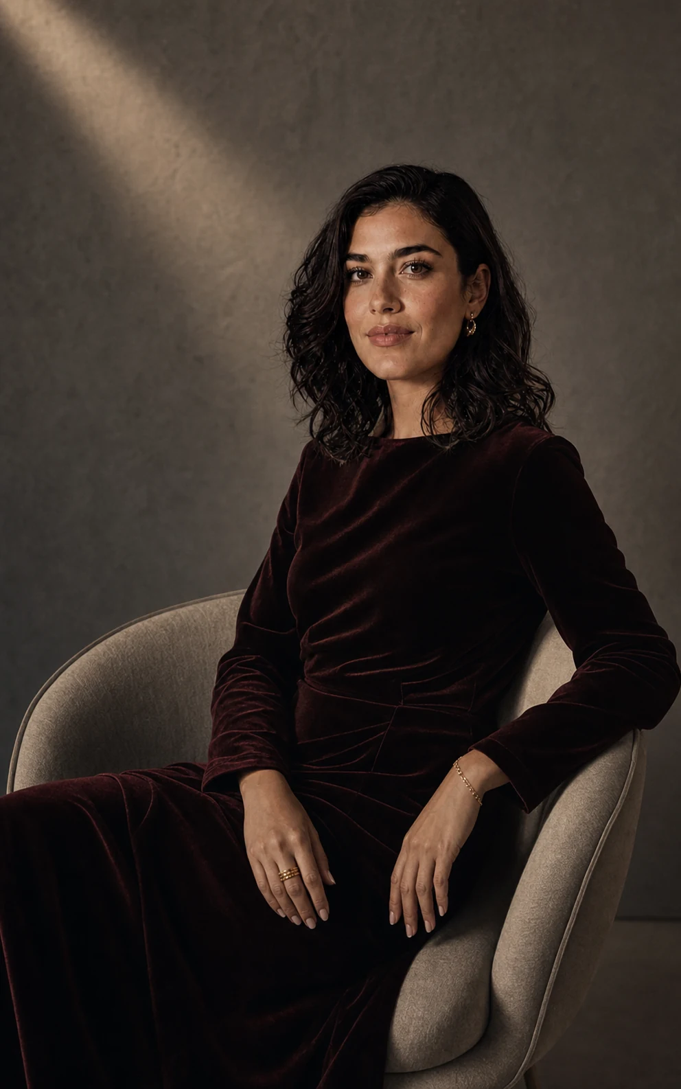 Campanha de moda em tons bordô