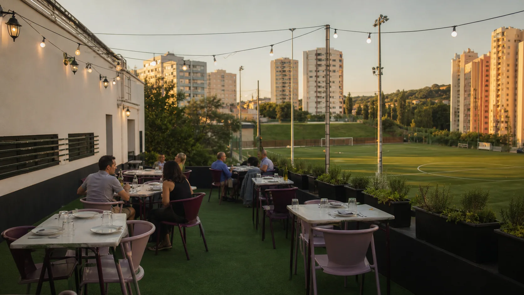 Jantar com o jogo em pano de fundo.